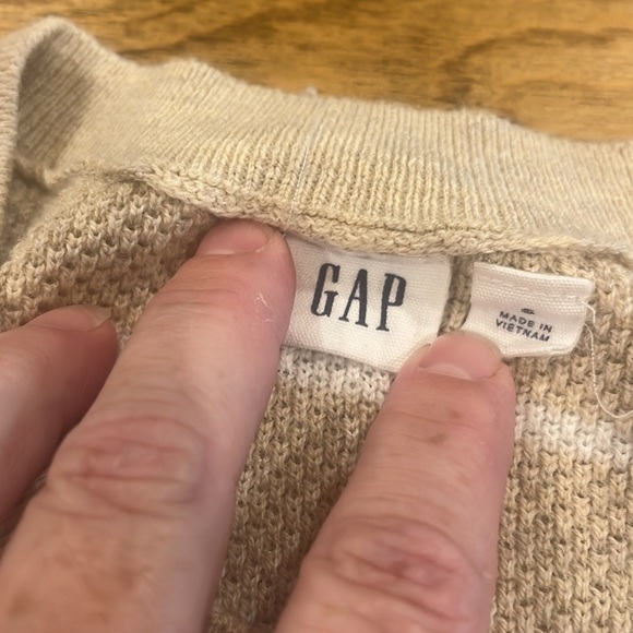 GAP Cream and White Crew Neck Sweater with Stripes - Picture 2 of 5